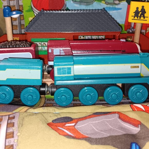 Thomas Wooden Railway Train Engine Track Connor and Caitlin - Picture 3 of 4